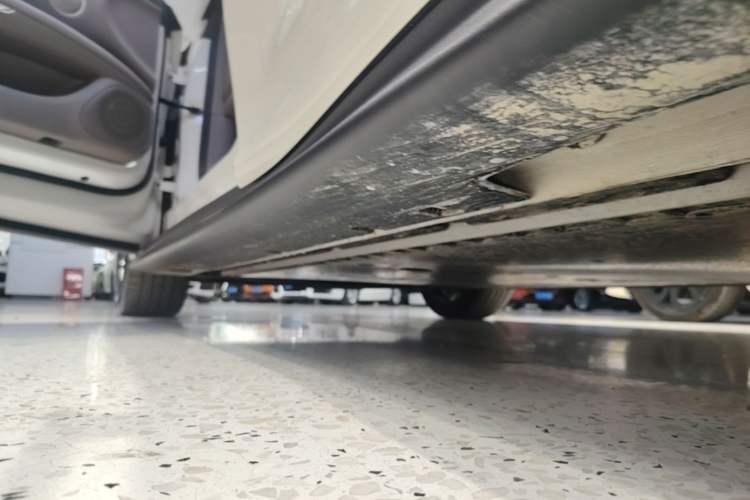 Used IM L6 2025 Max+ Right Side Sill