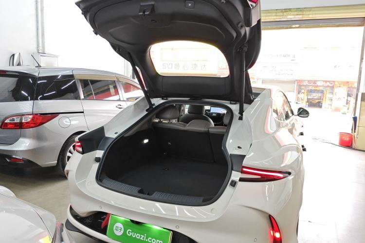 Used IM L6 2025 Ultra Model Trunk