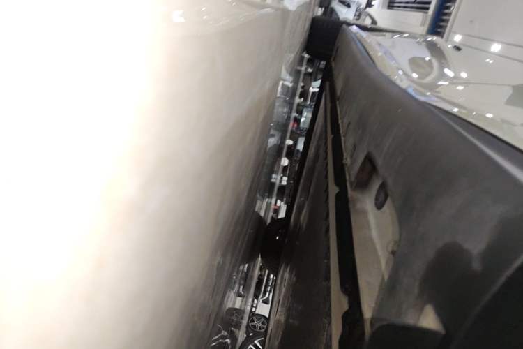 Used IM L6 2025 Ultra Model Left Side Sill