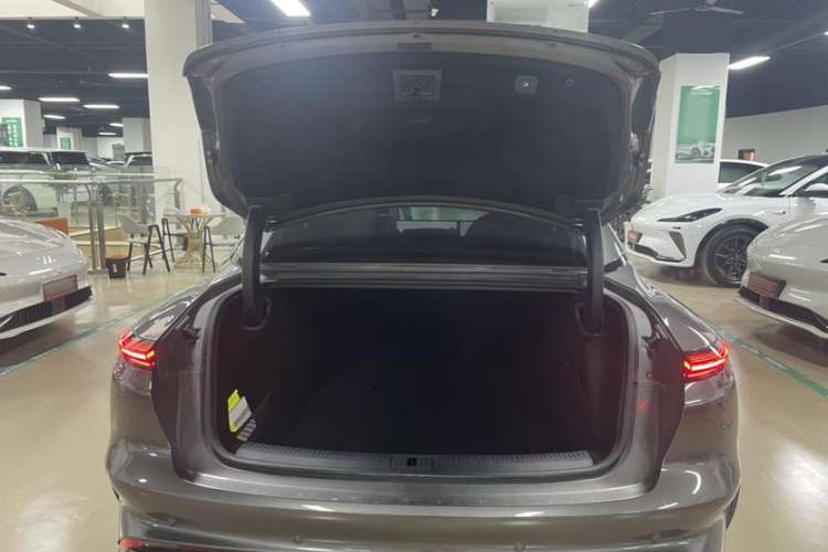 Used IM L7 2024 MAX Extended-Range Version Interior 8