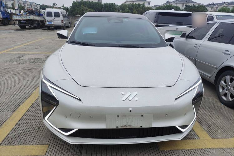 Used IM L7 2022 Dynamic Model Front