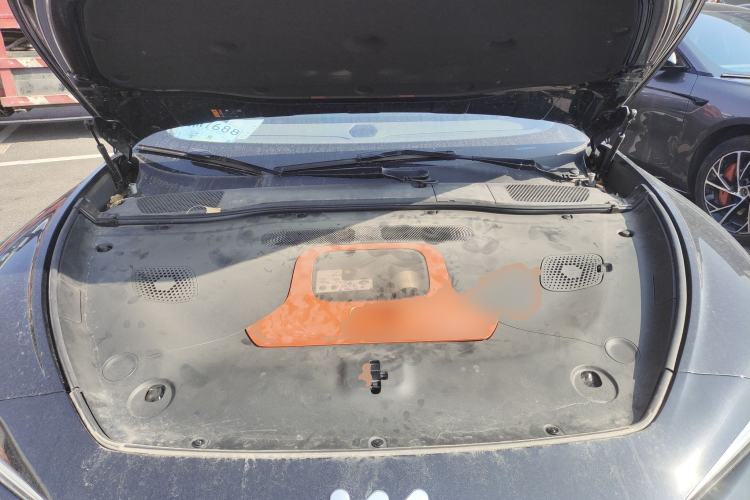 Used IM L7 2022 Dynamic Model Engine Bay