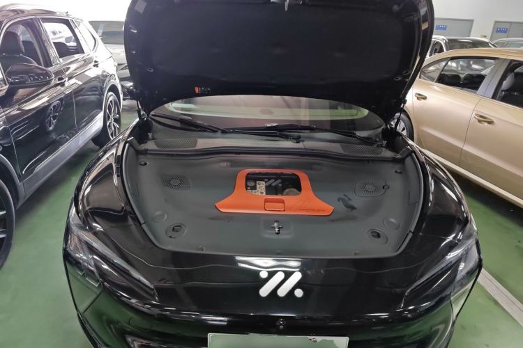 Used IM L7 2022 Dynamic Model Engine Bay