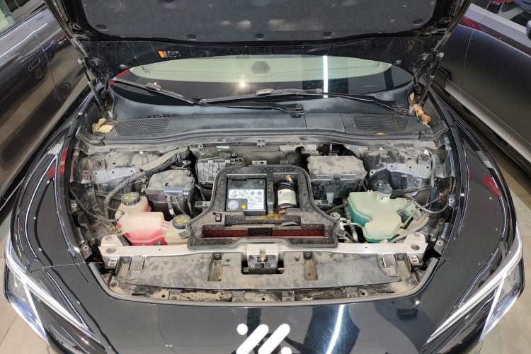 Used IM L7 2022 Dynamic Model Engine Bay