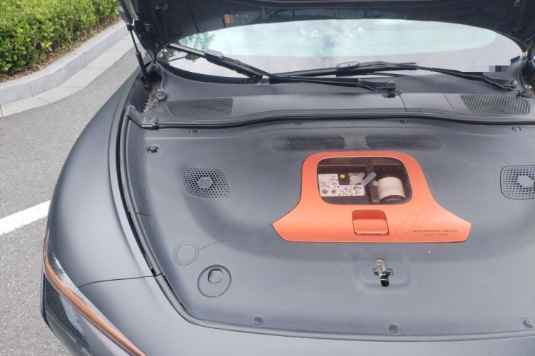 Used IM L7 2022 Dynamic Model Engine Bay Right