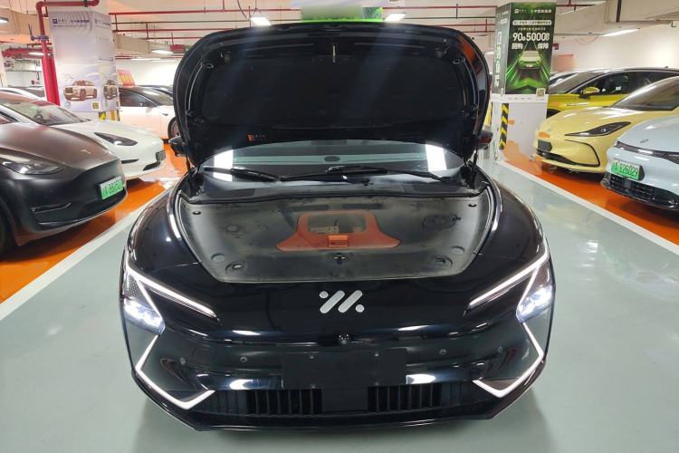 Used IM L7 2022 Dynamic Model Engine Bay