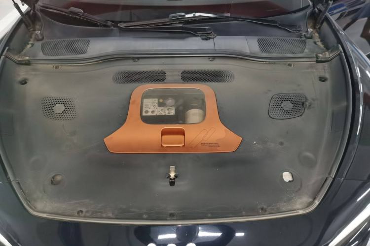 Used IM L7 2022 Pro Model Engine Bay