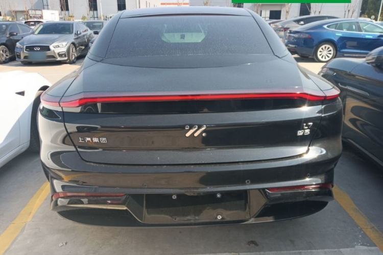 Used IM L7 2022 Dynamic Model Exterior 4