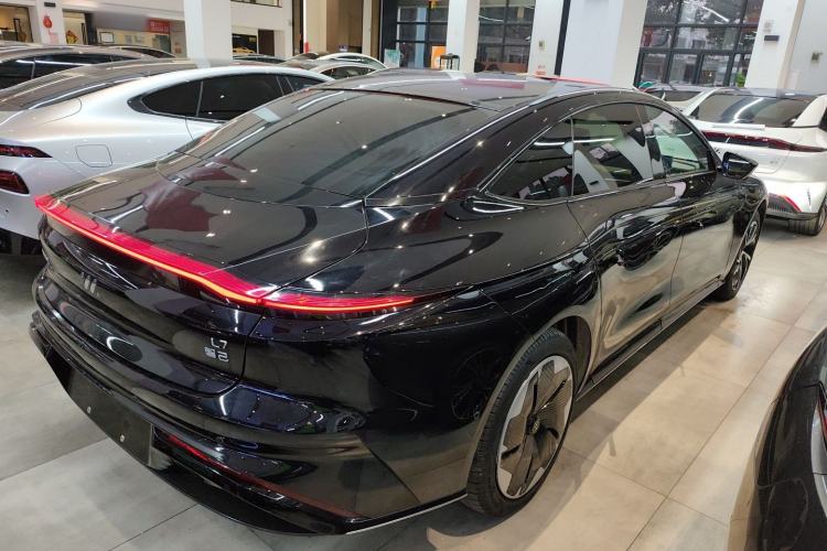 Used IM L7 2022 Dynamic Model Exterior 5