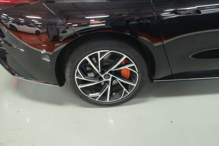 Used IM L7 2022 Dynamic Model Exterior 8