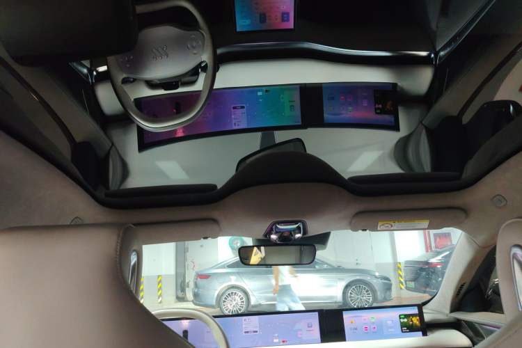 Used IM L7 2022 Dynamic Model Headliner