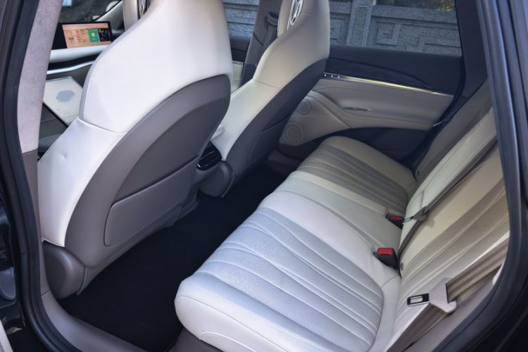 Used IM L7 2022 Dynamic Model Interior 3