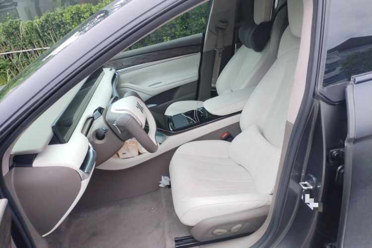 Used IM L7 2022 Dynamic Model Left Front Seat