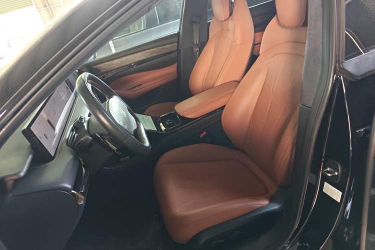 Used IM L7 2022 Dynamic Model Left Front Seat