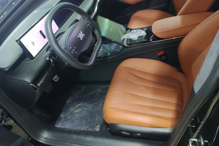 Used IM L7 2022 Dynamic Model Left Front Seat