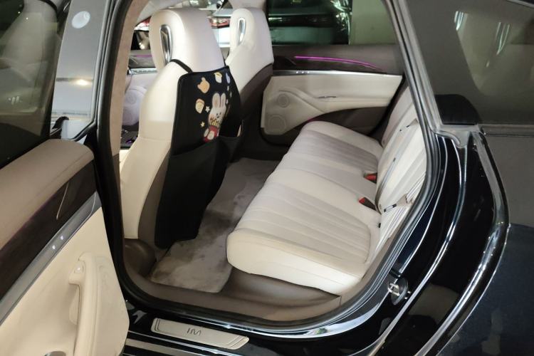 Used IM L7 2022 Dynamic Model Left Rear Seat