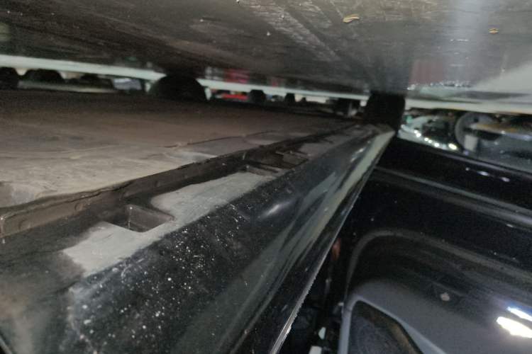 Used IM L7 2022 Dynamic Model Left Side Sill