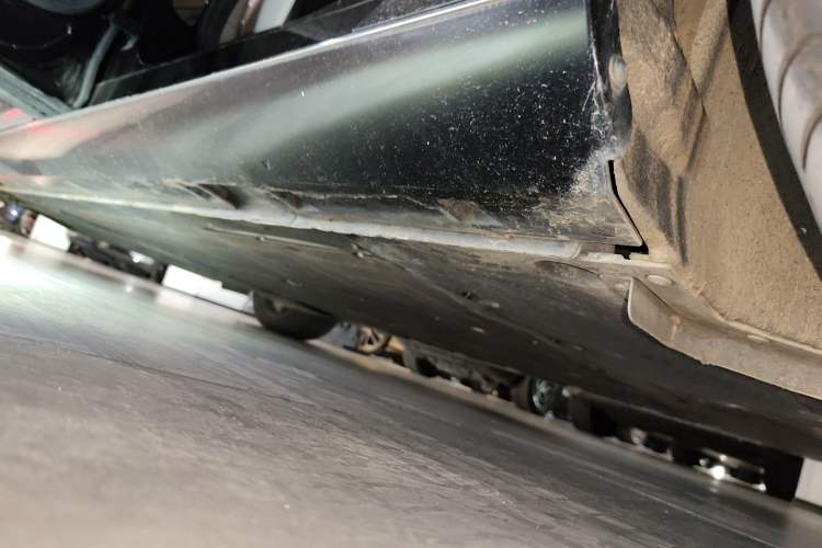 Used IM L7 2022 Dynamic Model Left Side Sill
