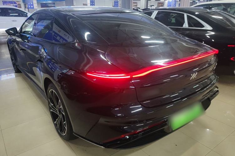 Used IM L7 2022 Dynamic Model Rear Left 45 Deg