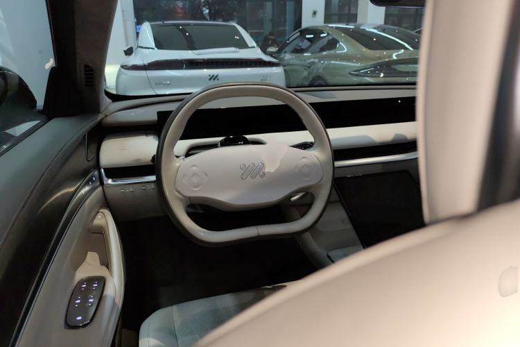 Used IM L7 2022 Dynamic Model Steering Wheel