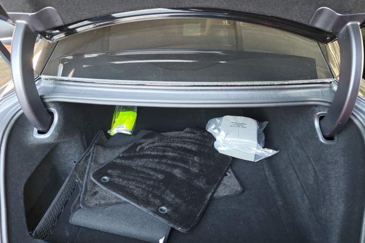 Used IM L7 2022 Dynamic Model Trunk
