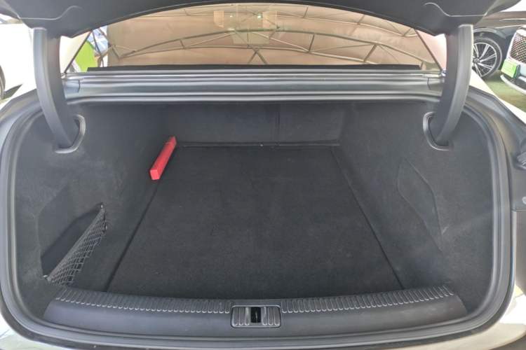 Used IM L7 2022 Pro Model Trunk