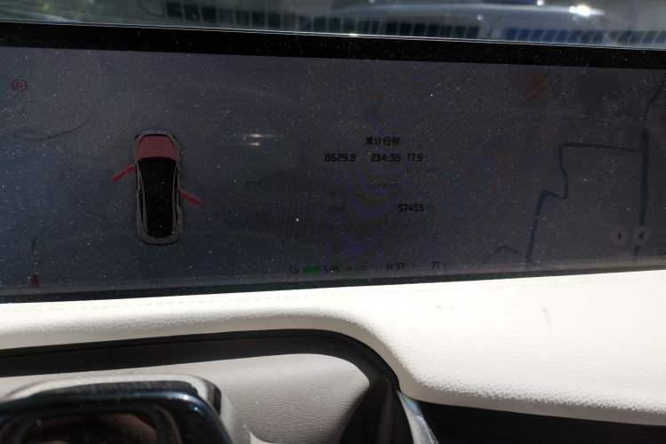Used IM L7 2022 Dynamic Model Odometer Close Up