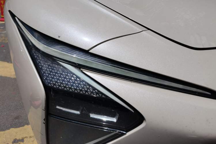 Used IM L7 2022 Dynamic Model Right Front Headlight