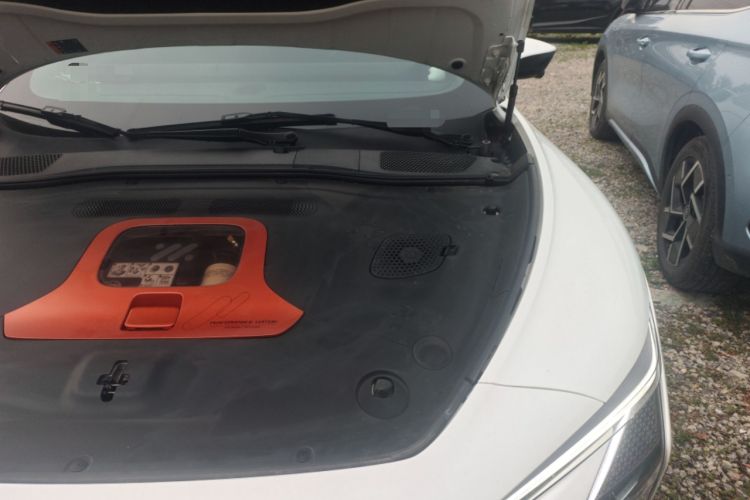 Used IM L7 2022 Dynamic Model Engine Bay Left