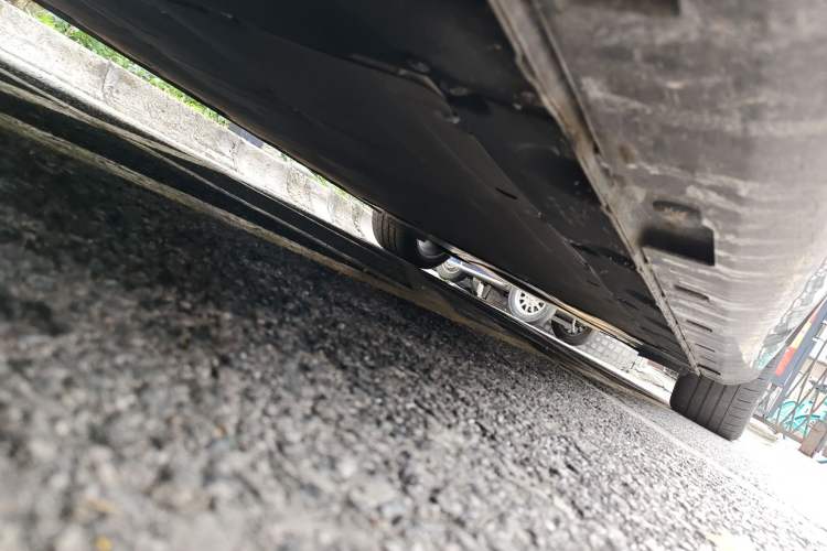 Used IM L7 2022 Dynamic Model Chassis Front Left