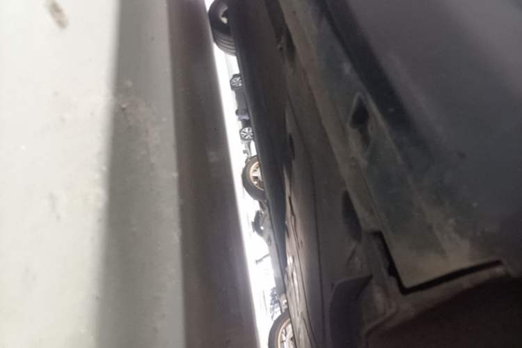 Used IM L7 2022 Dynamic Model Chassis Rear Left