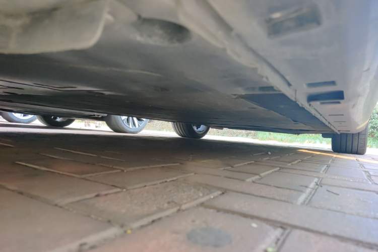 Used IM L7 2022 Angel Wheel Edition Chassis Rear Right