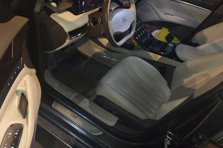Used IM L7 2022 Dynamic Model Driver Seat