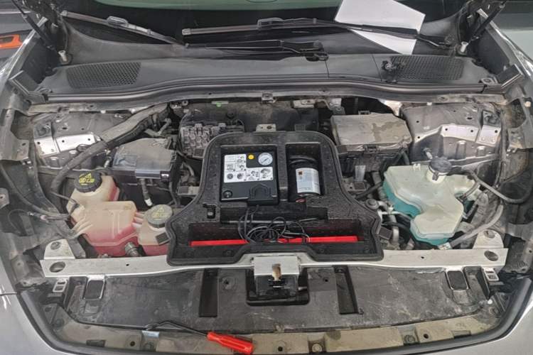 Used IM L7 2022 Pro Model Engine Bay