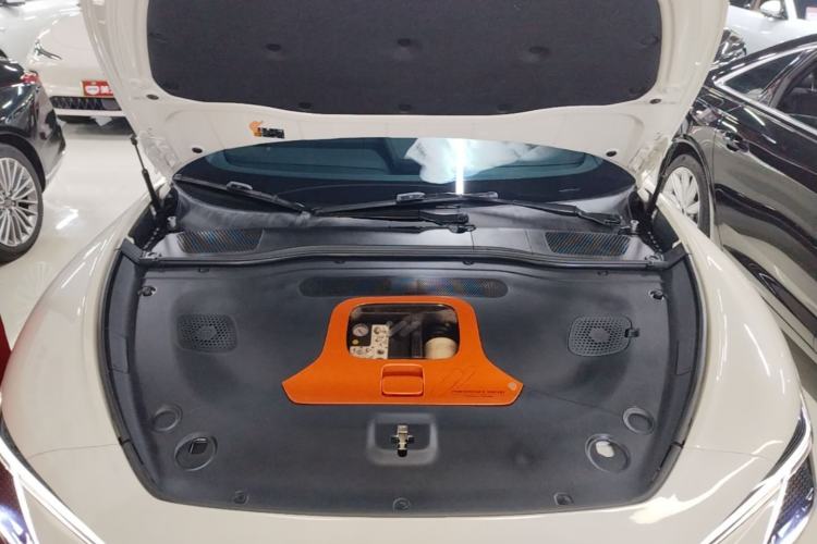 Used IM L7 2022 Dynamic Model Engine Bay
