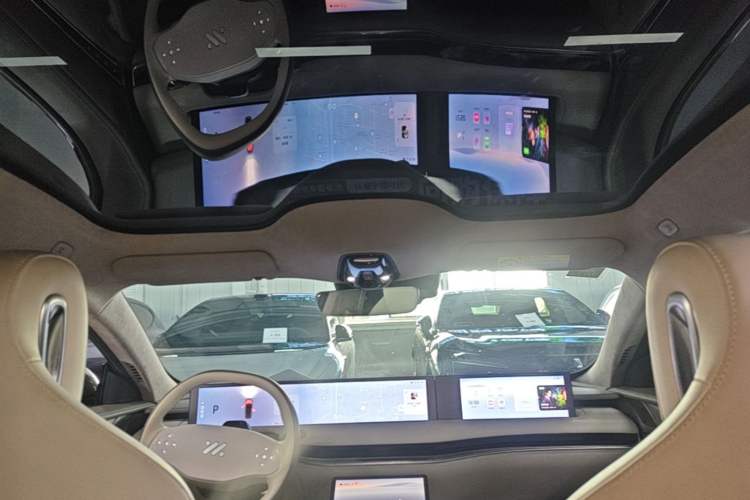 Used IM L7 2022 Pro Model Headliner