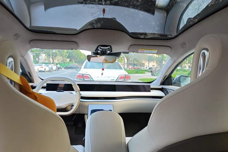 Used IM L7 2022 Dynamic Model Headliner