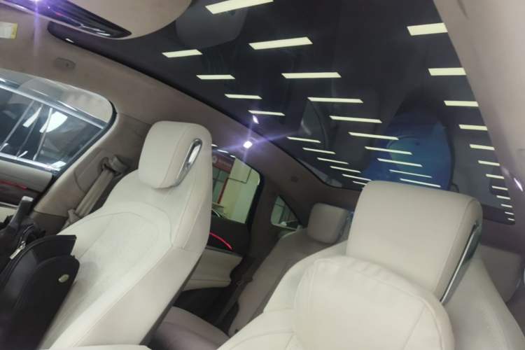 Used IM L7 2022 Dynamic Model Headliner