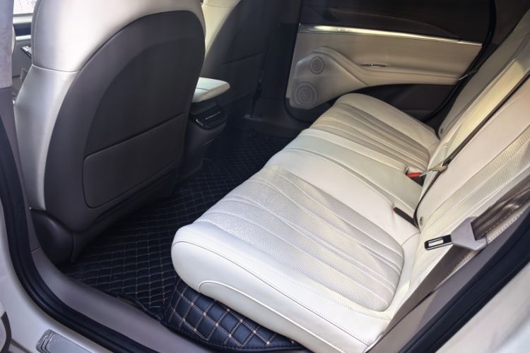 Used IM L7 2022 Pro Model Interior 5