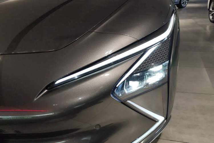 Used IM L7 2022 Dynamic Model Left Front Headlight