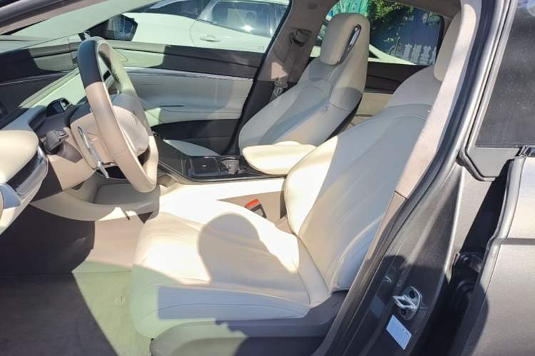 Used IM L7 2022 Pro Model Left Front Seat