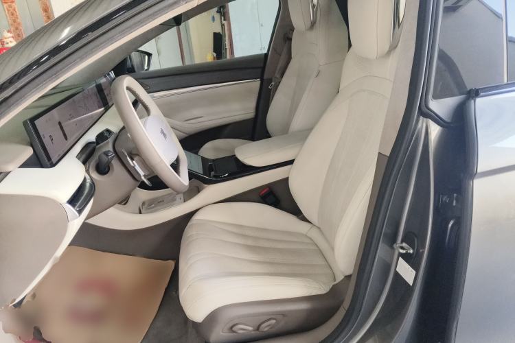 Used IM L7 2022 Dynamic Model Left Front Seat