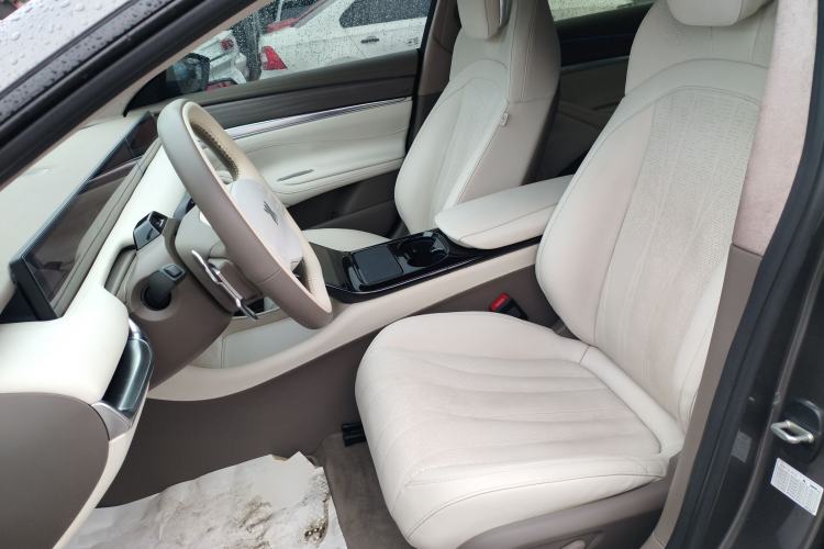 Used IM L7 2022 Pro Model Left Front Seat