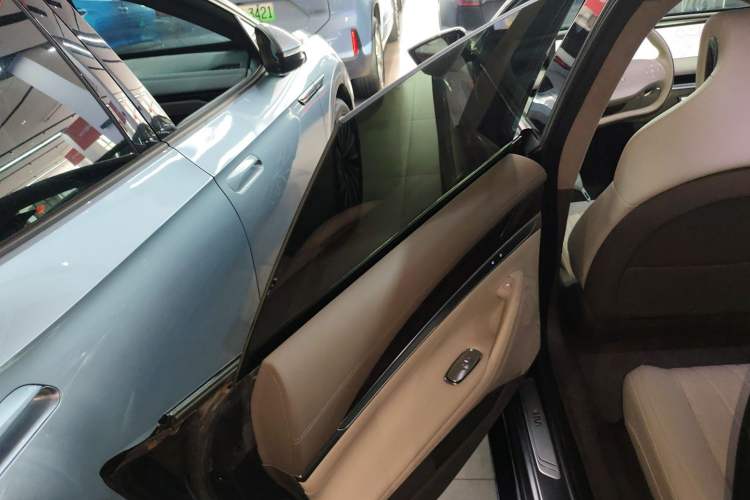 Used IM L7 2022 Dynamic Model Left Rear Door Interior