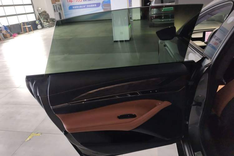 Used IM L7 2022 Dynamic Model Left Rear Door Interior