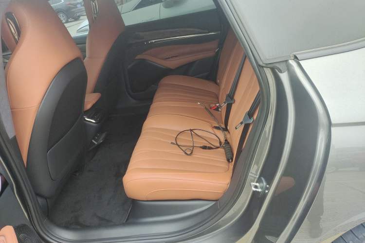 Used IM L7 2022 Dynamic Model Left Rear Seat