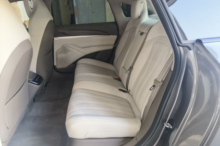 Used IM L7 2022 Dynamic Model Left Rear Seat