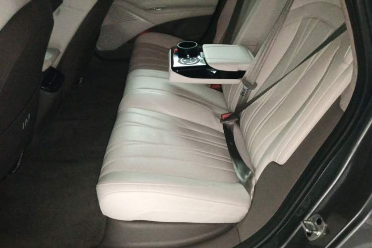 Used IM L7 2022 Pro Model Left Rear Seat