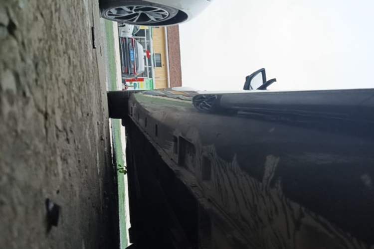 Used IM L7 2022 Pro Model Left Side Sill