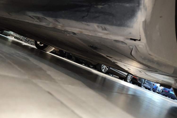 Used IM L7 2022 Dynamic Model Left Side Sill